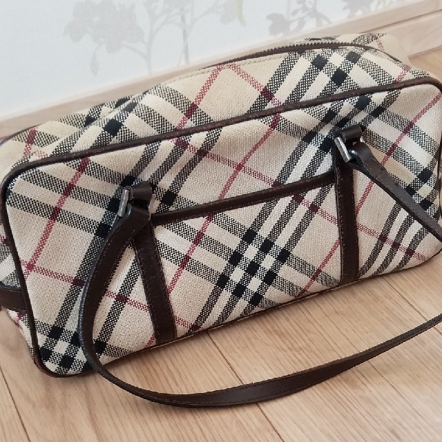 BURBERRY(バーバリー)のBURBERRY　バッグ レディースのバッグ(ハンドバッグ)の商品写真