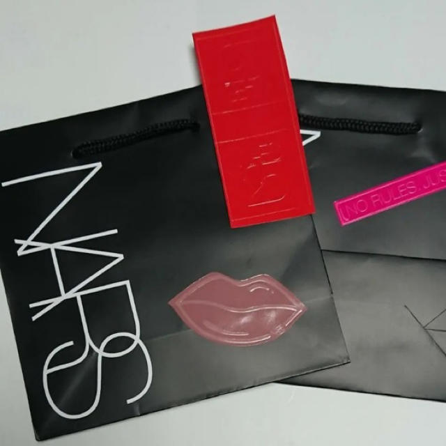 【人気色】NARS リップスティック# 2951 ニュートラルプラムブラウ