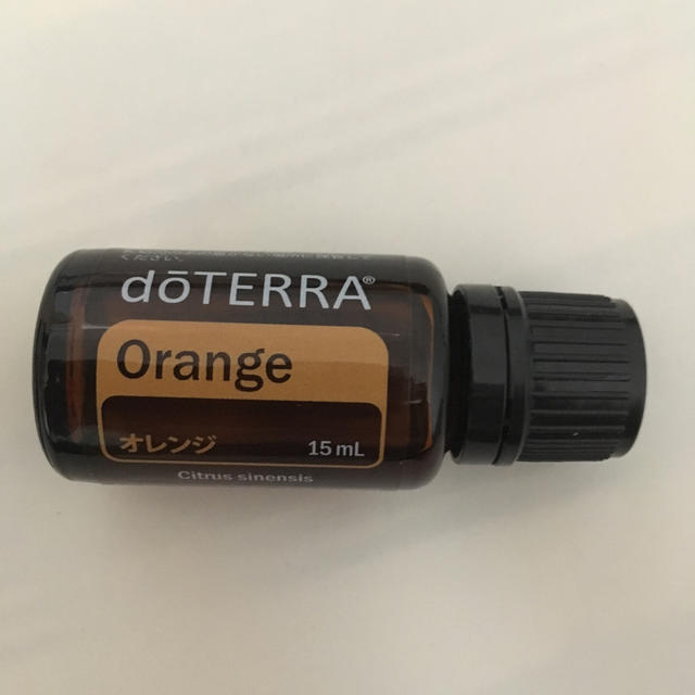 ドテラ　オレンジ　15ml　48%OFF コスメ/美容のリラクゼーション(アロマオイル)の商品写真