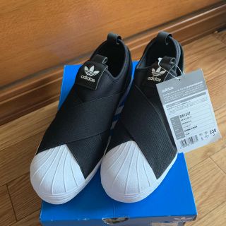 アディダス(adidas)の新品 アディダス スリッポン 黒 23cm 完売品 adidas(スリッポン/モカシン)