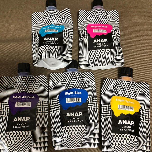 ANAP(アナップ)のANAP color treatment まとめ売り コスメ/美容のヘアケア/スタイリング(カラーリング剤)の商品写真