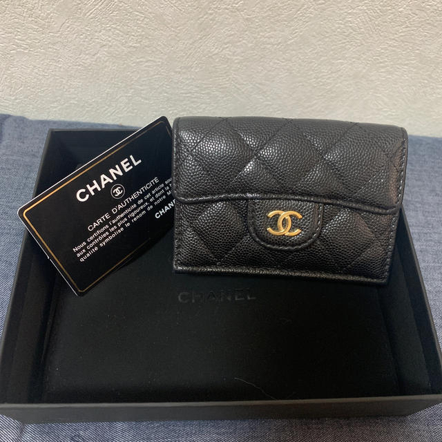 CHANEL キャビアスキン マトラッセ ミニ財布