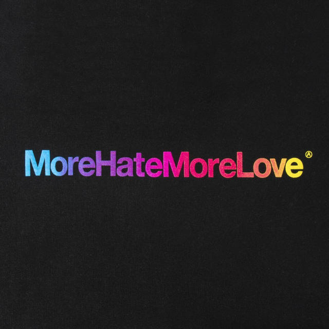 Supreme(シュプリーム)のASSC・More Hate More Love Black Tee メンズのトップス(Tシャツ/カットソー(半袖/袖なし))の商品写真