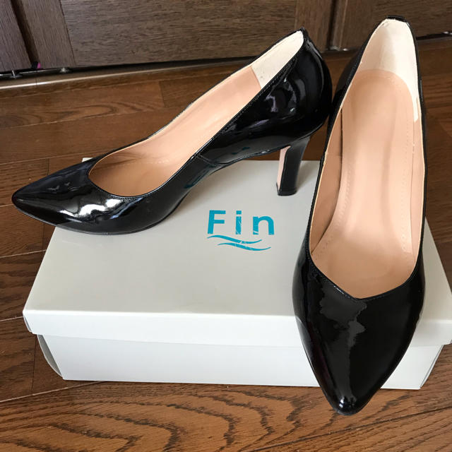 Fin(フィン)のFIN フィン ☆ エナメル パンプス レディースの靴/シューズ(ハイヒール/パンプス)の商品写真
