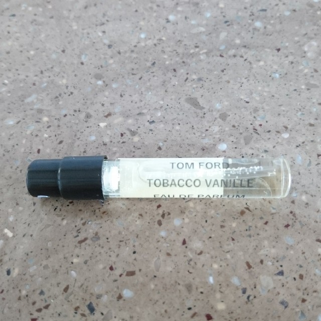 TOM FORD(トムフォード)のトムフォード 香水 お試し タバコバニラ コスメ/美容の香水(ユニセックス)の商品写真