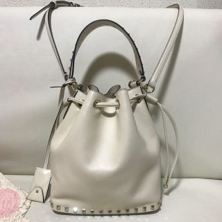 ヴァレンティノ(VALENTINO)のVALENTINO バッグ(ハンドバッグ)