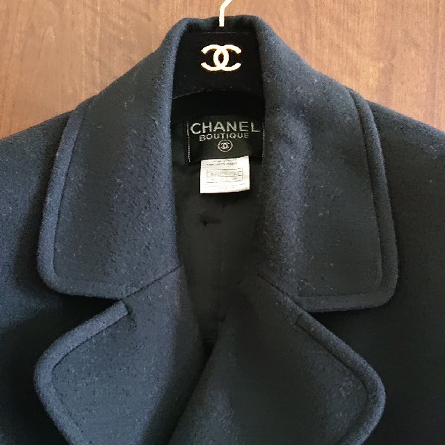 CHANEL - まりちゃん様専用 正規品シャネルブティック コート 38の通販 by ローズ shop｜シャネルならラクマ