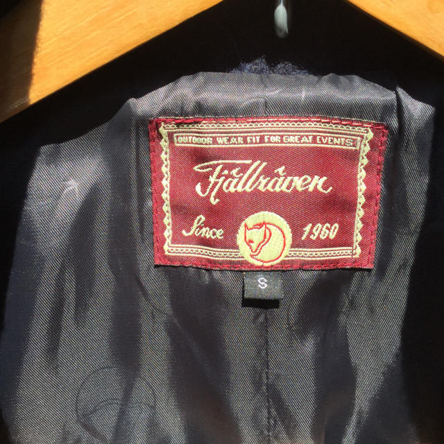 FJALL RAVEN(フェールラーベン)のフェールラーベン サーメコート[S]サイズ レディースのジャケット/アウター(ダウンコート)の商品写真