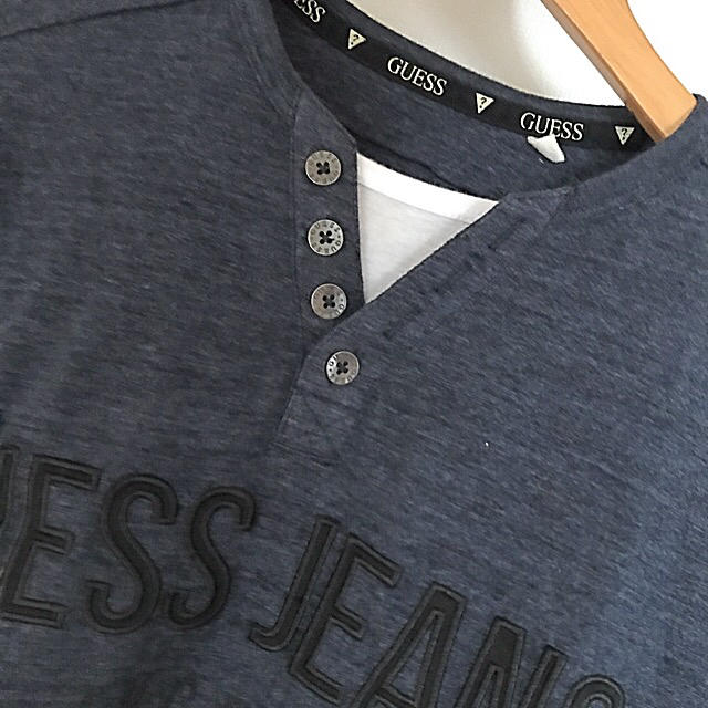 GUESS(ゲス)のguess  長袖Tシャツ メンズのトップス(Tシャツ/カットソー(七分/長袖))の商品写真