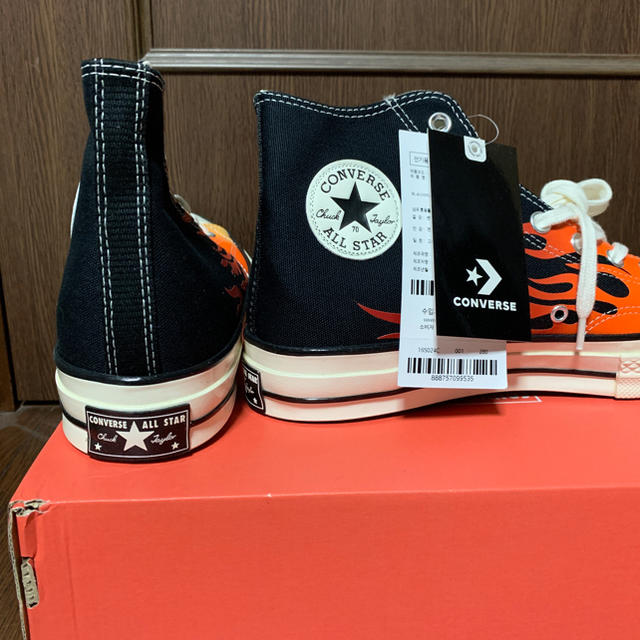 CONVERSE(コンバース)のconverse Chuck CT70 Archive Flame 28 cm メンズの靴/シューズ(スニーカー)の商品写真