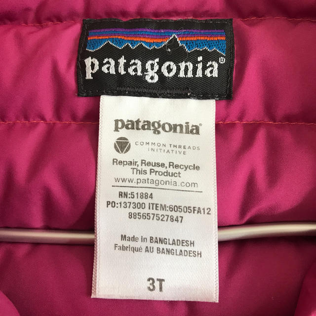 patagonia(パタゴニア)のパタゴニア ダウンベスト 3T キッズ/ベビー/マタニティのキッズ服女の子用(90cm~)(ジャケット/上着)の商品写真