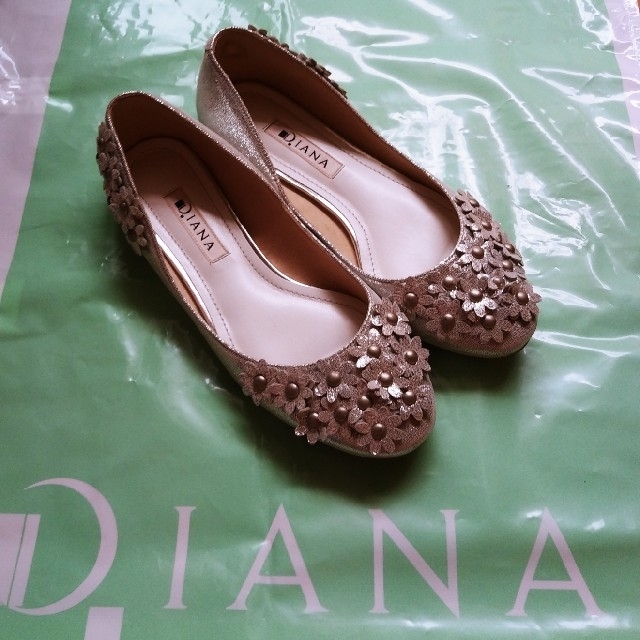 DIANA(ダイアナ)のローヒール靴 レディースの靴/シューズ(ハイヒール/パンプス)の商品写真