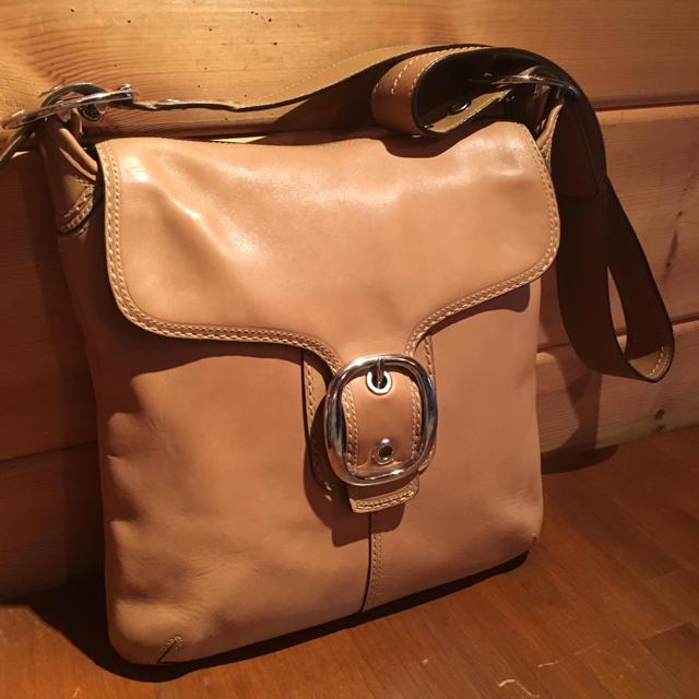 バッグ大きめ COACH 本革 ショルダーバッグ