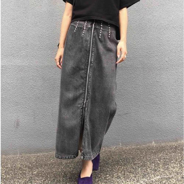 Ameri VINTAGE(アメリヴィンテージ)のちぃ様専用Ameri𓇼STUDS LINE DENIM SKIRT レディースのスカート(ロングスカート)の商品写真