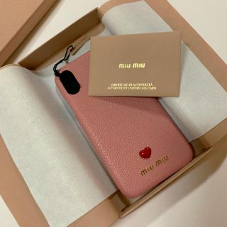 ミュウミュウ(miumiu)の【新品】MIUMIU マドラスレザー iPhone カバー ピンク(iPhoneケース)