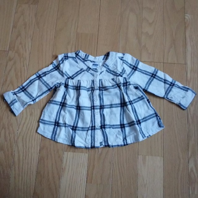 Old Navy(オールドネイビー)のオールドネイビートップス80cm(ベビー) キッズ/ベビー/マタニティのベビー服(~85cm)(シャツ/カットソー)の商品写真