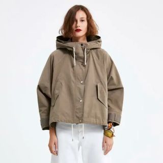 ザラ(ZARA)のZARA マウンテンパーカー　(ブルゾン)