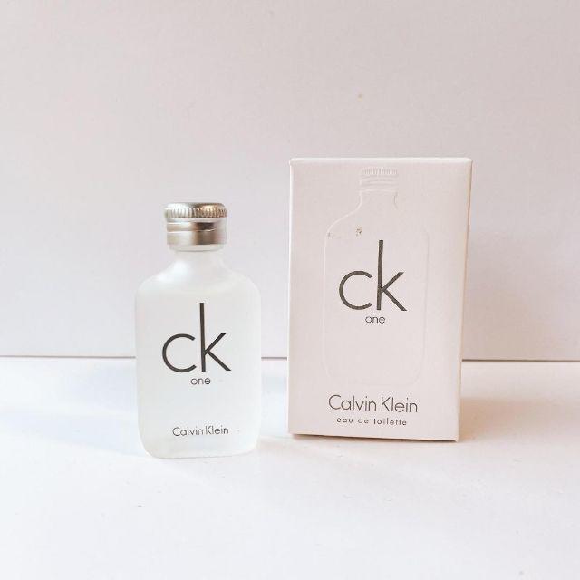 Calvin Klein(カルバンクライン)のカルバンクライン シーケーワン EDT 10ml コスメ/美容の香水(ユニセックス)の商品写真