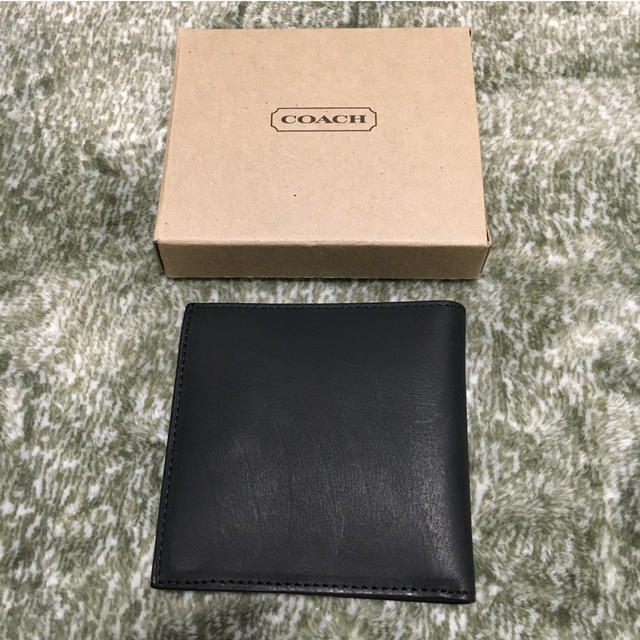COACH(コーチ)の【新品・未使用】COACH メンズ 二つ折り財布 メンズのファッション小物(折り財布)の商品写真