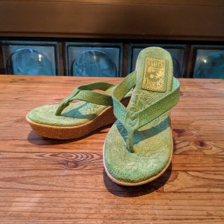 アイランドスリッパ(ISLAND SLIPPER)のハワイアンサンダルブランド「ISLAND SLIPPER アイランドスリッパ」(サンダル)