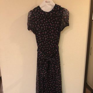 レッドヴァレンティノ(RED VALENTINO)のレッドヴァレンティノ チェリー柄ロングワンピース(ロングワンピース/マキシワンピース)