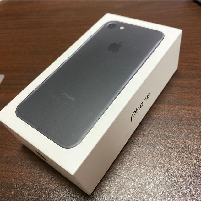 iPhoneイヤホン、ケース スマホ/家電/カメラのオーディオ機器(ヘッドフォン/イヤフォン)の商品写真