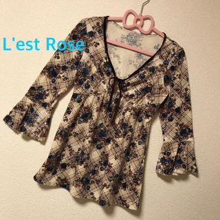 レストローズ(L'EST ROSE)のレストローズ  美品 ナンシーチェックローズ カットソー リボン(カットソー(長袖/七分))