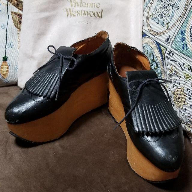 Vivienne Westwood(ヴィヴィアンウエストウッド)の※期間限定値下げ※　Vivienne Westwood　ロッキンゴルフ　ブラック レディースの靴/シューズ(ローファー/革靴)の商品写真
