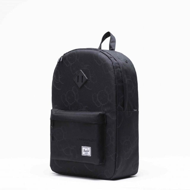 HERSCHEL(ハーシェル)のKAWS HOLIDAY JAPAN Herschel バックパック メンズのバッグ(バッグパック/リュック)の商品写真