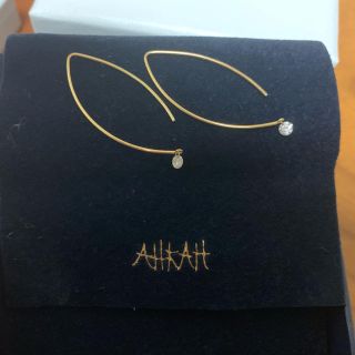 アーカー ベアリーフピアス | www.vakilconsulting-webmarketing.fr
