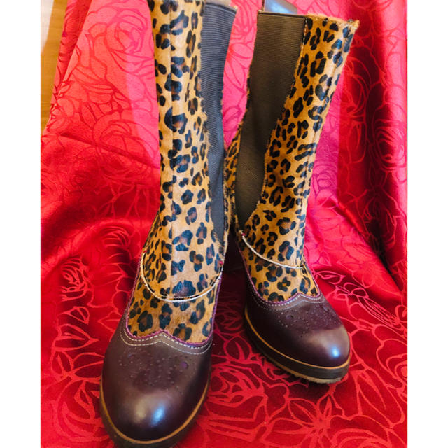 マナ  ハラコ  ひょう柄 ブーツ レディースの靴/シューズ(ブーツ)の商品写真
