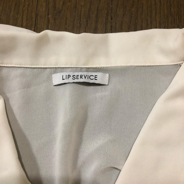 LIP SERVICE(リップサービス)のトップス 9号 レディースのトップス(シャツ/ブラウス(半袖/袖なし))の商品写真