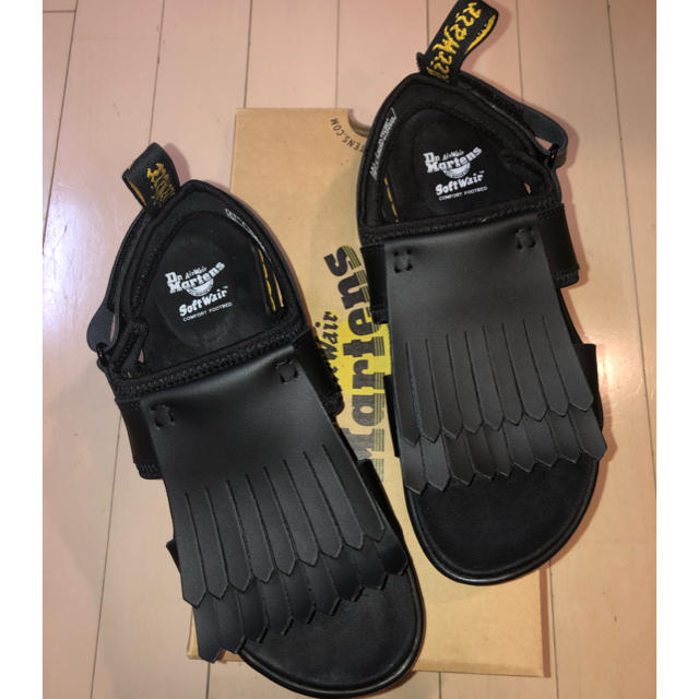 Dr.Martens(ドクターマーチン)のドクターマーチン ROSALIND サンダル レディースの靴/シューズ(サンダル)の商品写真