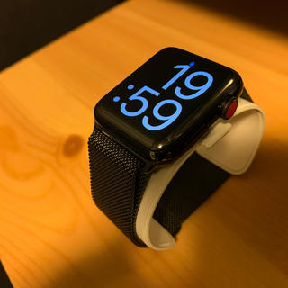 アップル(Apple)のApple Watch series3 42mm ブラックステンレススチール(腕時計(デジタル))