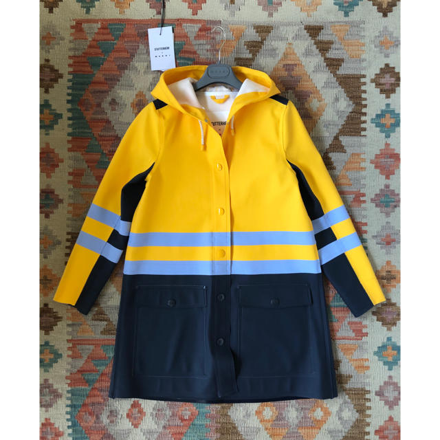 Marni(マルニ)のMARNI ✖︎ STUTTERHEIM ストゥッテルハイム コラボ コート レディースのジャケット/アウター(ロングコート)の商品写真