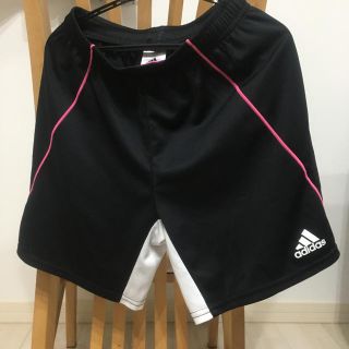 アディダス(adidas)のadidas ハーフパンツ(ハーフパンツ)