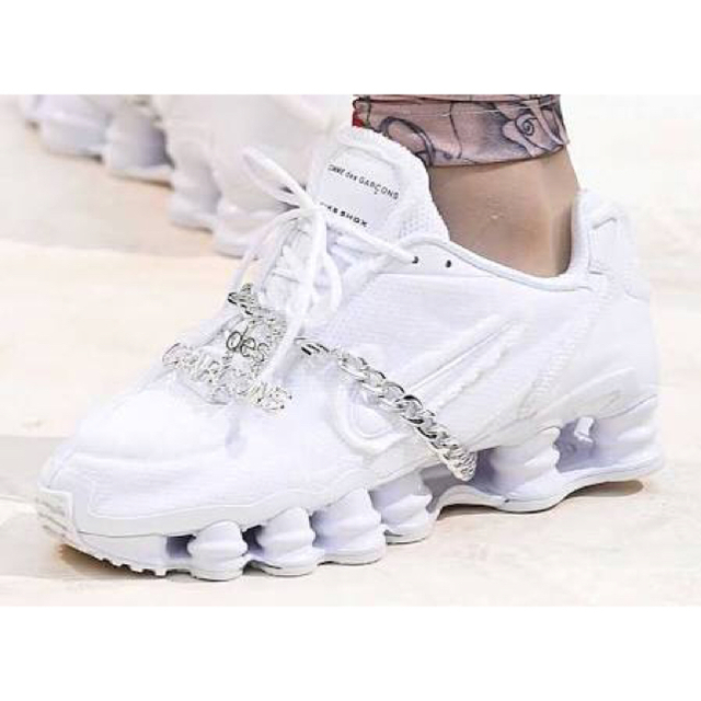 NIKE(ナイキ)のNIKE SHOX TL / CDG comme des garcons メンズの靴/シューズ(スニーカー)の商品写真