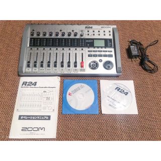 ズーム(Zoom)のZoom R24(オーディオインターフェイス)