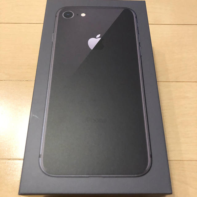 iPhone 8  64GB