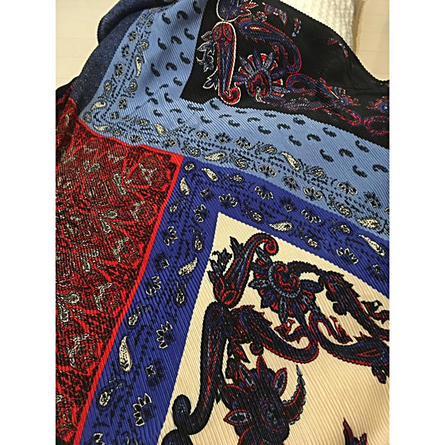 ZARA(ザラ)のZARA スカーフ レディースのファッション小物(バンダナ/スカーフ)の商品写真