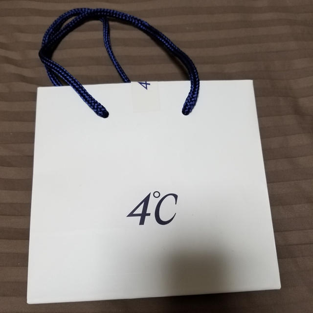 4℃(ヨンドシー)の4°C ショッパー レディースのバッグ(ショップ袋)の商品写真