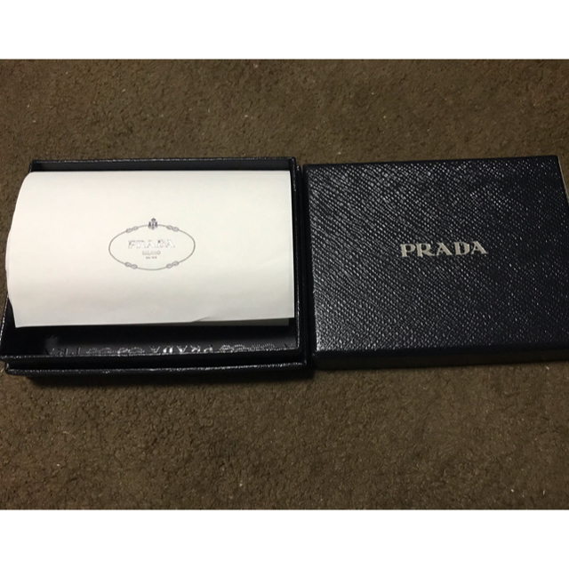 PRADA プラダ キーケース