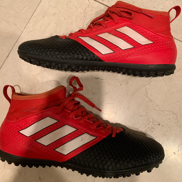 adidas(アディダス)のアディダス エース 17.3 トレーニングシューズ 25.5cm スポーツ/アウトドアのサッカー/フットサル(シューズ)の商品写真