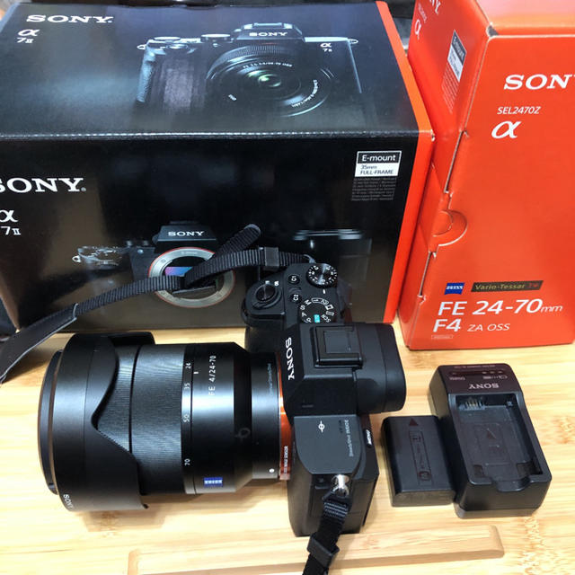 SONY(ソニー)のSONY α7Ⅱ+FE24-70F4セット スマホ/家電/カメラのカメラ(ミラーレス一眼)の商品写真