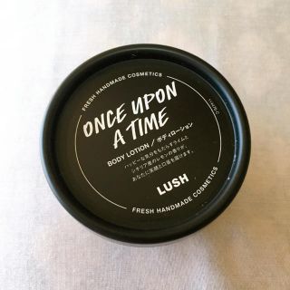 ラッシュ(LUSH)のLUSH ボディローション ワンスアポンアタイム レモン(ボディローション/ミルク)