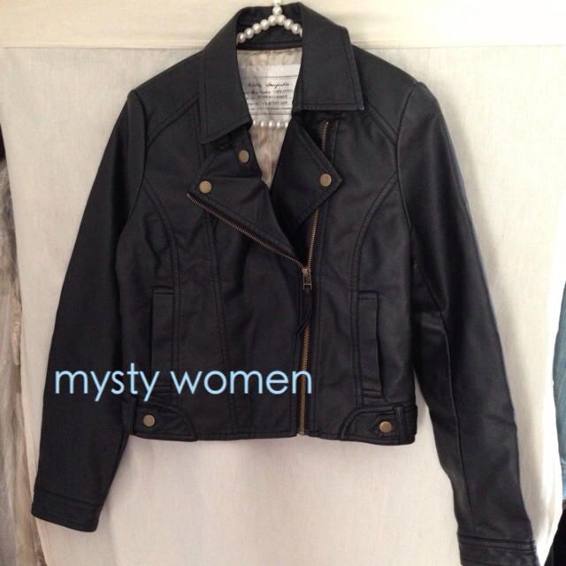 mysty woman(ミスティウーマン)の♡お取り置き♡29日まで レディースのジャケット/アウター(ライダースジャケット)の商品写真