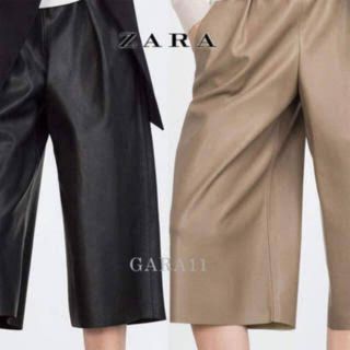 ザラ(ZARA)のZARA フェイクレザー キュロット ガウチョ パンツ(キュロット)