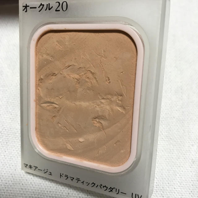 MAQuillAGE(マキアージュ)のマキアージュ ドラマティックパウダリー UV オークル20 コスメ/美容のベースメイク/化粧品(ファンデーション)の商品写真