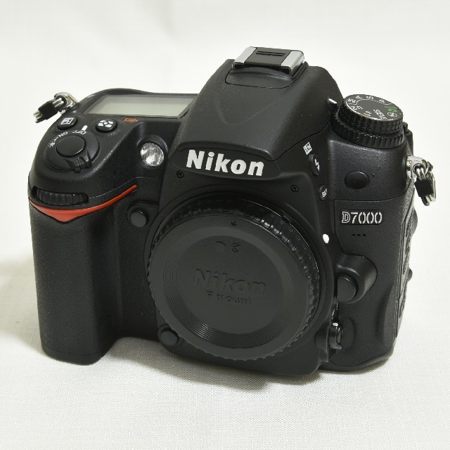 【並品】Nikon D7000ボディ、Nikon16-85mm レンズセット