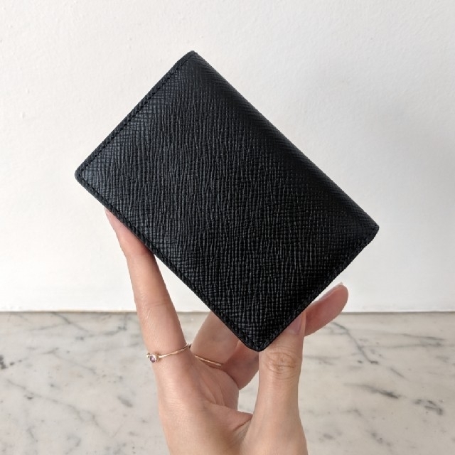 Smythson(スマイソン)のようさま専用【新品】Smythson パナマ カードケース 名刺入れ ブラック メンズのファッション小物(名刺入れ/定期入れ)の商品写真